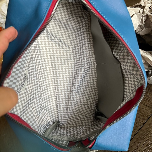 RAE DUNN MEN’S TRAVEL BAG - Picture 4 of 12